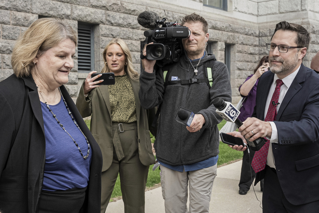 Wisconsin bill would end pay for judges suspended for wrongdoing