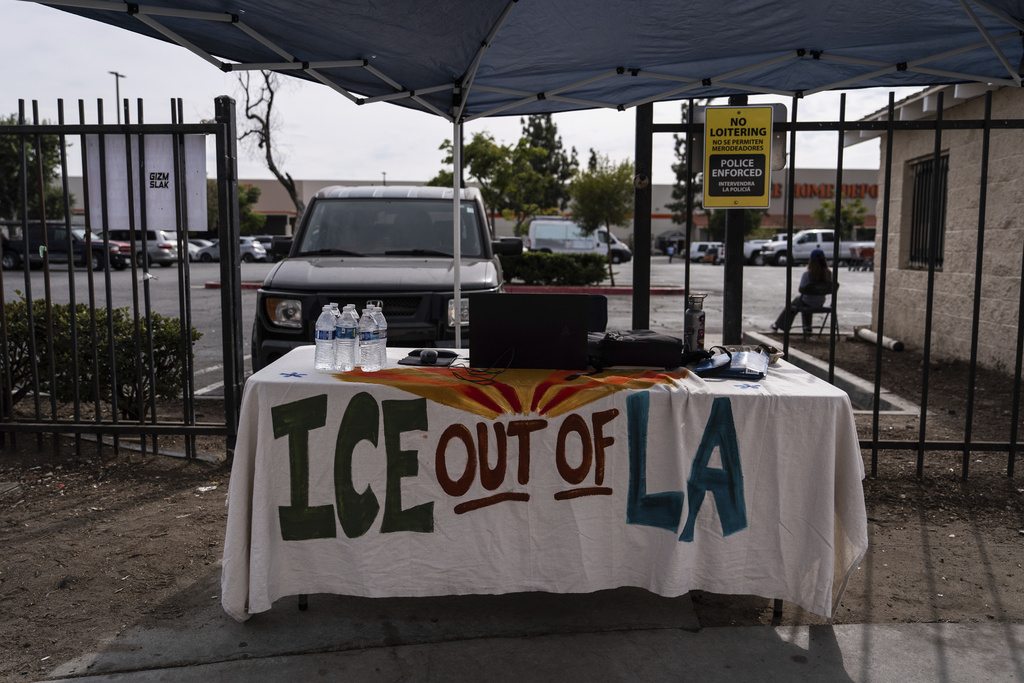 Majority of country disapproves of ICE operations, poll shows