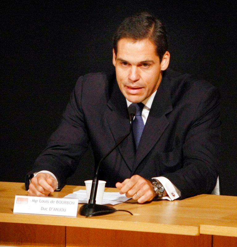 Bourbon family descendant Louis de Bourbon addresses reporters.