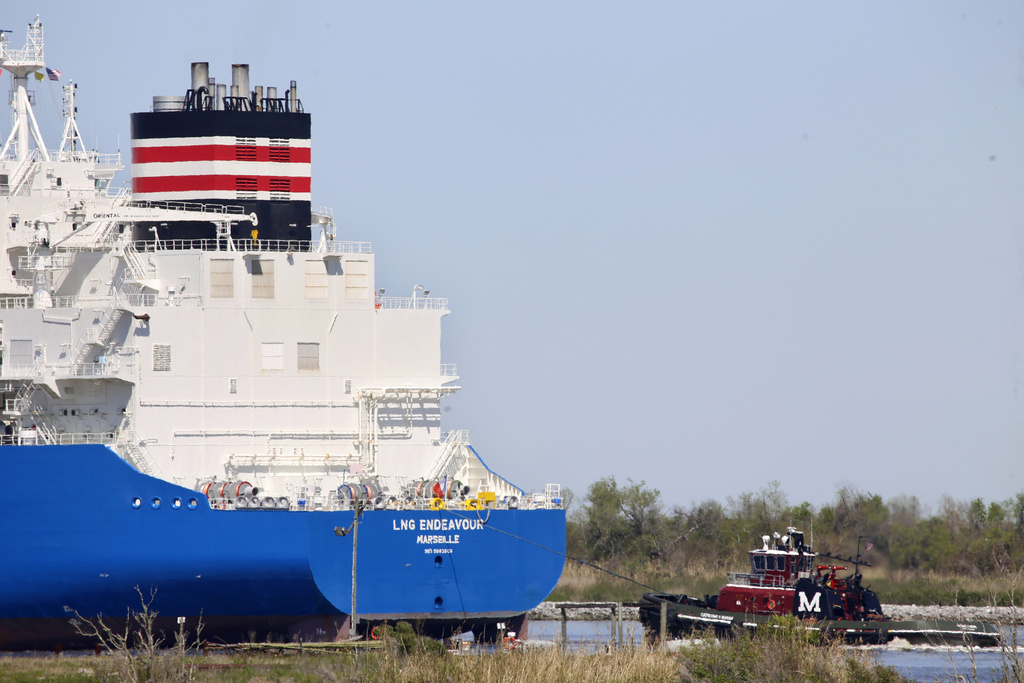 U.S. LNG exports at new record in September on strong Louisiana shipments