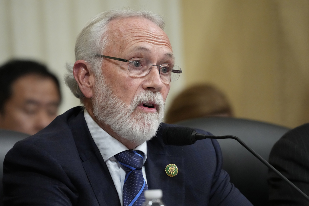 Dan Newhouse, one of two remaining Trump impeachment Republicans, to retire