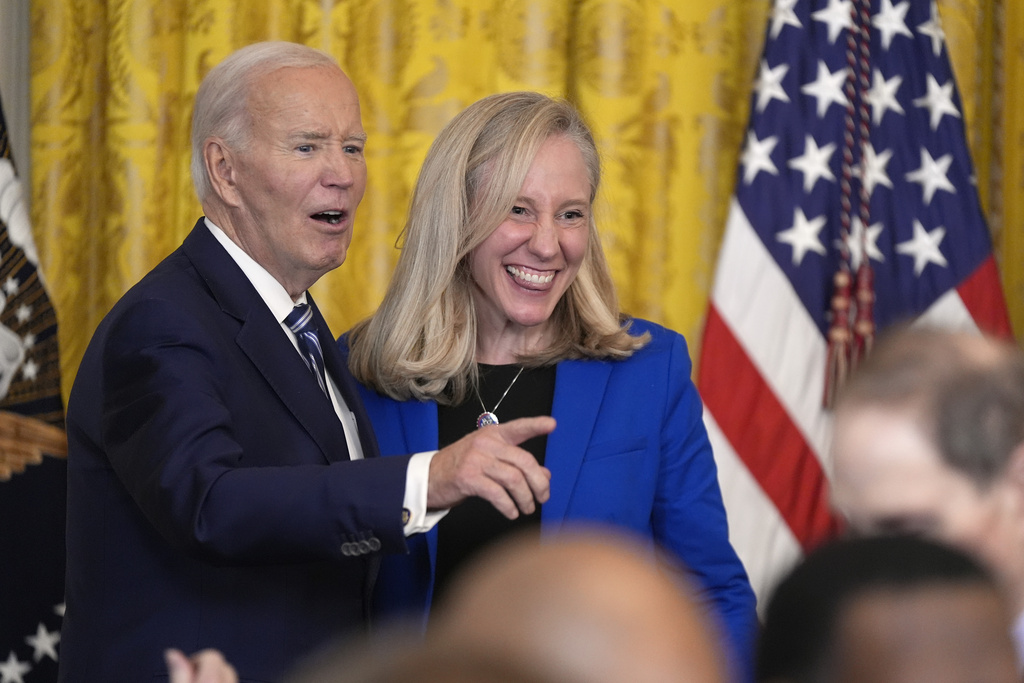 Spanberger pretends she doesn’t understand Title IX
