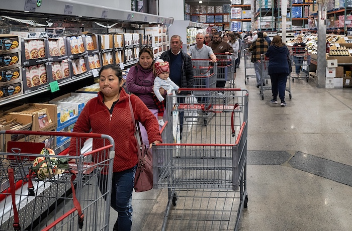 Consumer sentiment fell as government shut down