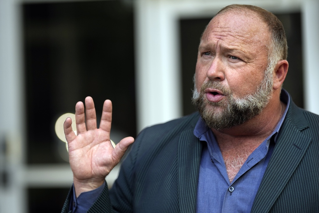 Alex Jones asks Supreme Court to pause $1.4 billion defamation judgment
