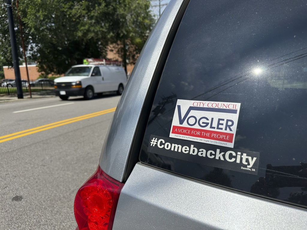 Grand jury indicts suspect for setting local Virginia politician on fire