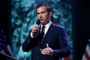 Matt Van Epps wins GOP nomination to replace Mark Green in Congress