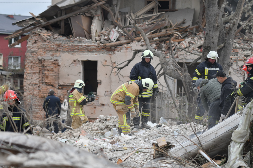 Zelensky urges ‘unilateral ceasefire in the skies’ after latest Russian attack kills five