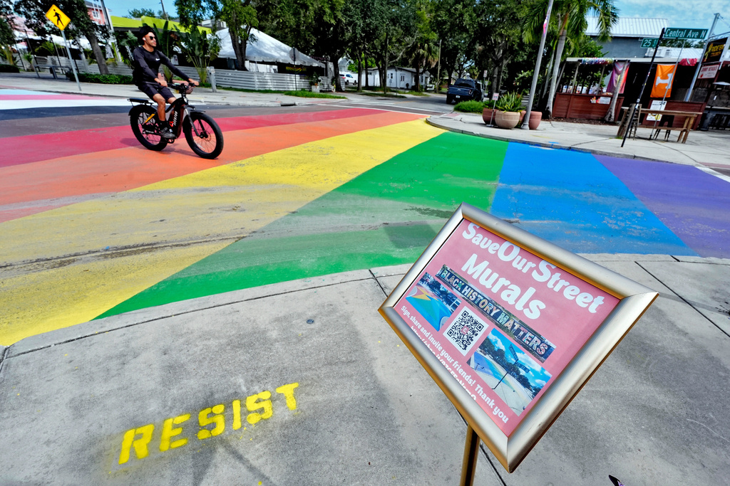 Flag proposals in St. Pete delayed