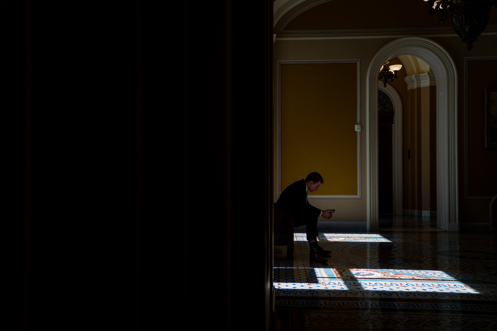 Senate staff will not be paid until shutdown ends
