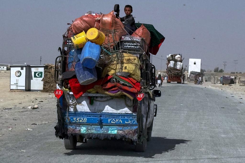 Afghanistan and Pakistan pledge to respect ceasefire after more than a week of deadly fighting