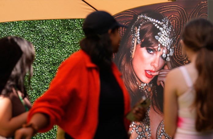 Is Taylor Swift a MAGA girl now? 