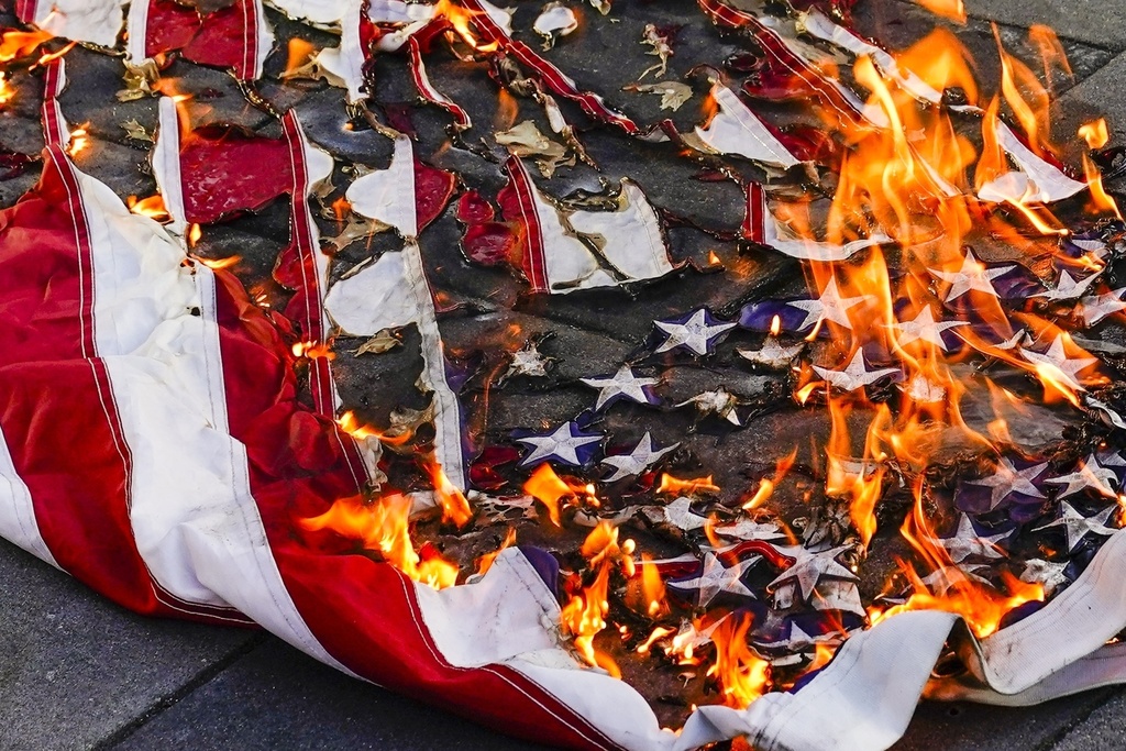 Trump advises that anyone burning American flag will be imprisoned for a year