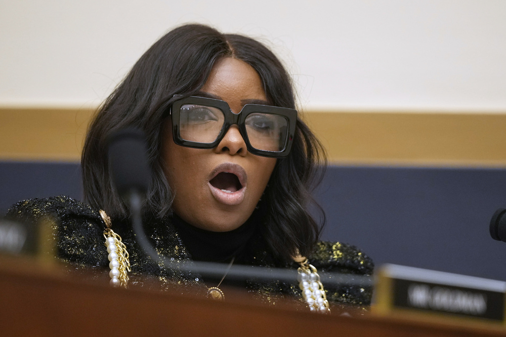 Jasmine Crockett says US ‘falling apart’ in response to Ghislaine Maxwell pleading the Fifth