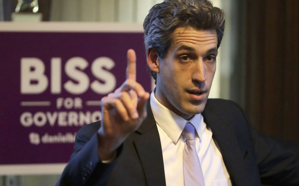 Progressive Caucus PAC endorses Illinois mayor over grassroots candidate in open House race