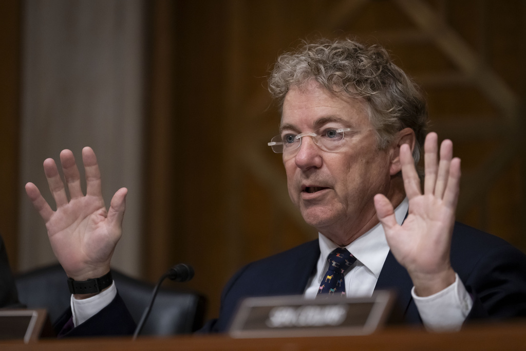 Rand Paul demands vote on hemp amendment before proceeding with tally to open government