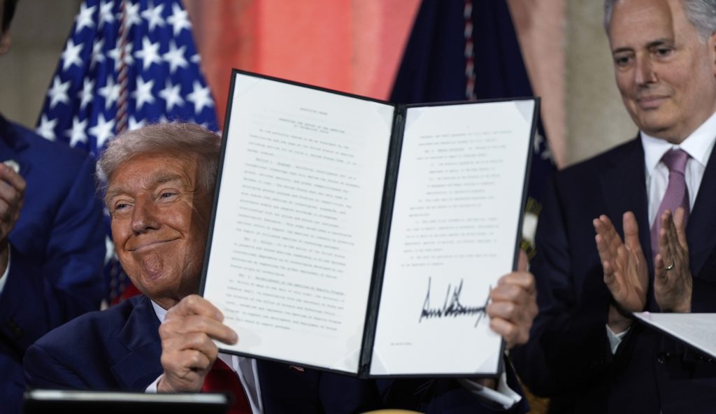 AI regulation ban eludes White House despite defense bill push