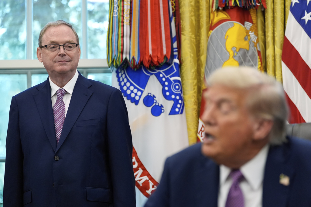 ABC’s Jonathan Karl hatches turkey trap for Kevin Hassett: Liberal Media Scream