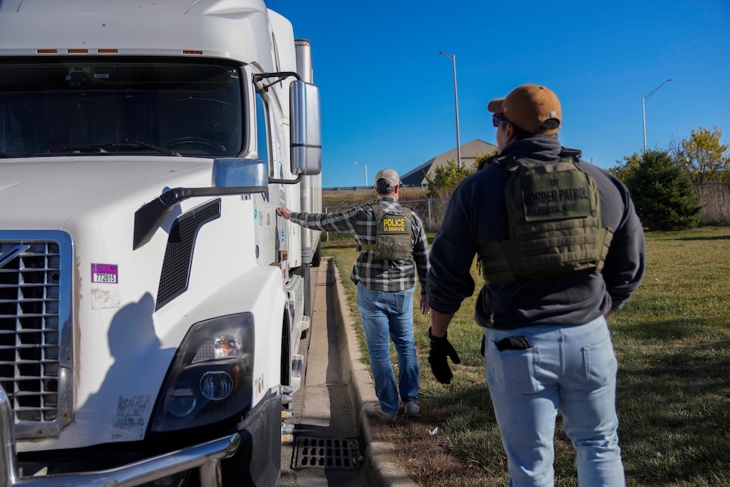 Appeals Court halts ‘overbroad’ order restricting federal immigration officers’ use of force