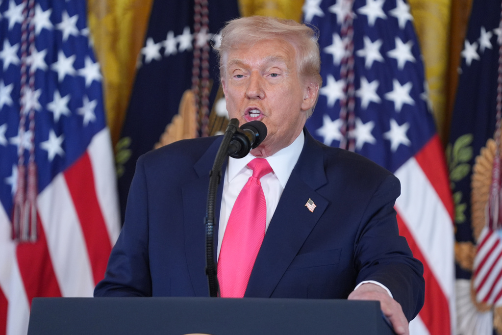 Trump asks FBI and DOJ to investigate Epstein’s ties to top Democrats, including Bill Clinton