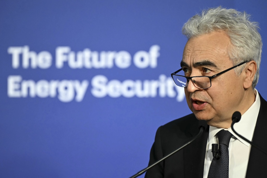 The International Energy Agency gets realistic