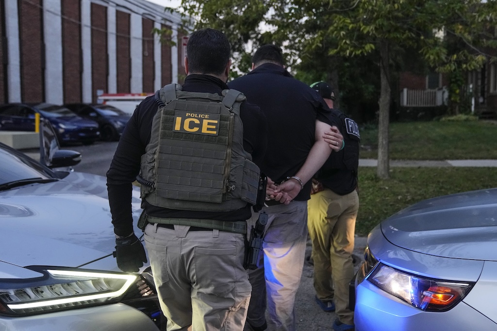 Judge blocks immigration arrests at courthouses in northern California