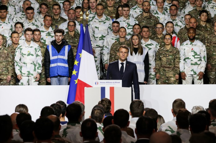 Emmanuel Macron announces the new French volunteer corps