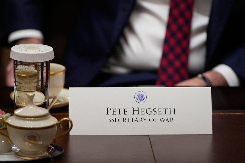 Hegseth name card misspelled in Cabinet meeting