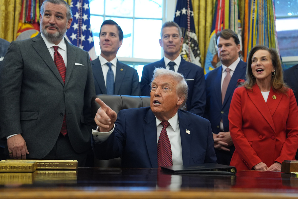 Trump touts ‘TINY CARS’ as he seeks solutions to countering affordability ‘hoax’