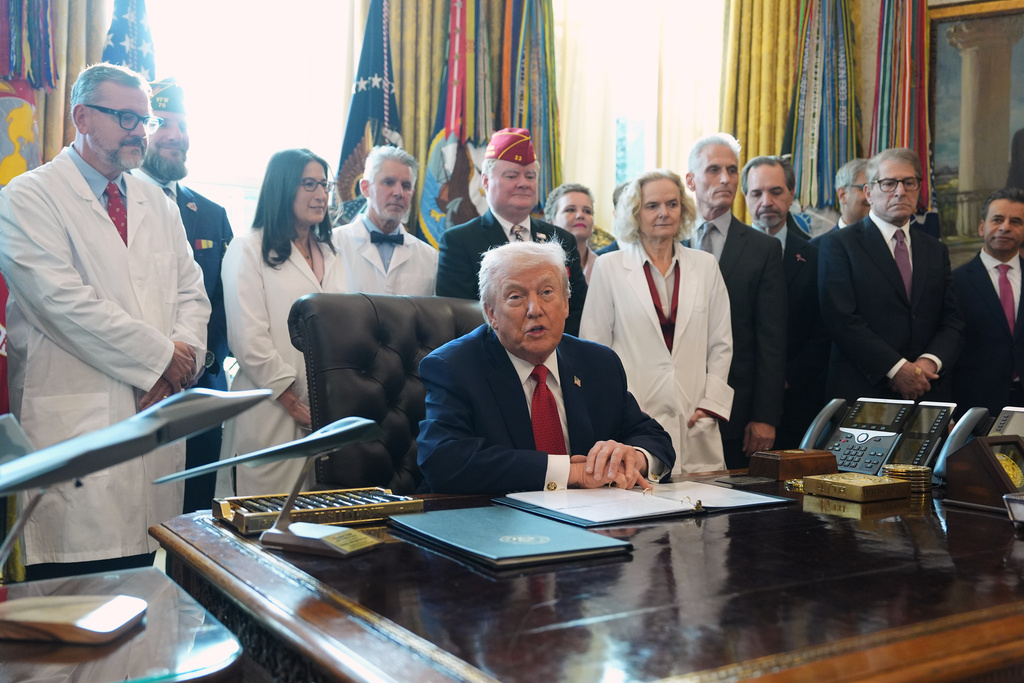 Trump signs executive order aimed at boosting medical marijuana and restricting access to ‘intoxicating’ products