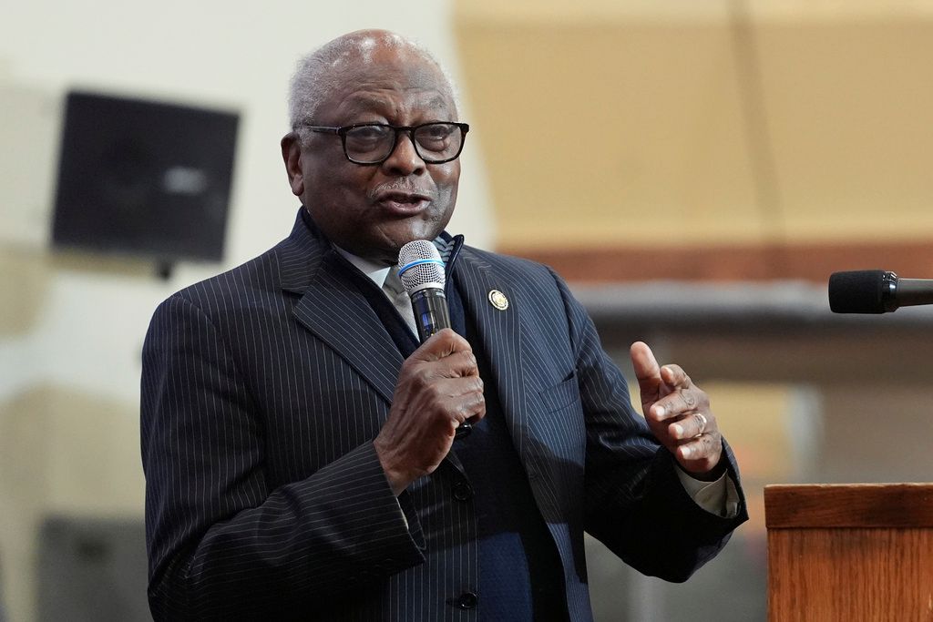 Clyburn agrees with Michelle Obama: US ‘not ready’ for female president