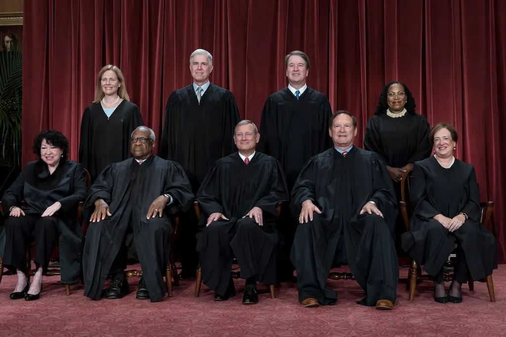 Supreme Court still trusted to make the right ruling despite contentious cases, poll shows