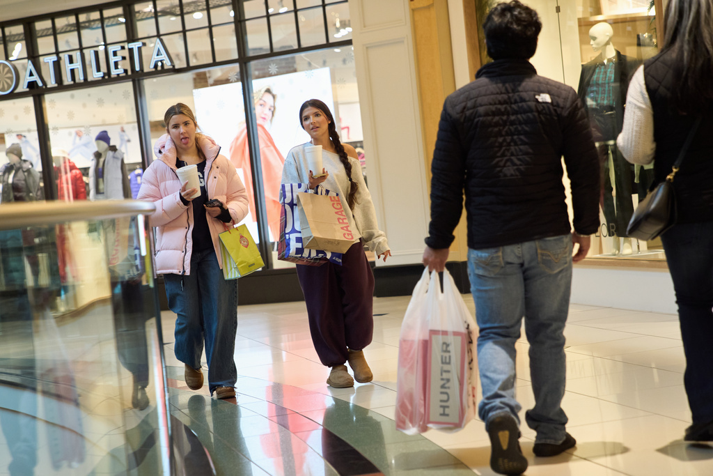 Inflation ticked up to 2.8% in November in Fed’s preferred gauge