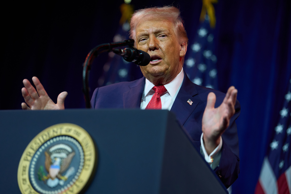 Trump urged to focus on ‘tomorrow’s paychecks,’ not ‘yesterday’s grievances,’ as he heads to Michigan