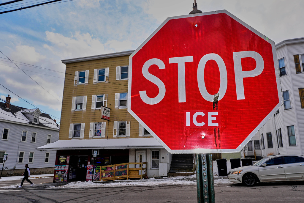 Activists offer their own crackdown on ICE through license plate tracking sites