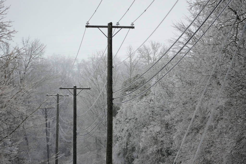 Grid operator scrambles to prevent blackouts from record demand in winter storm