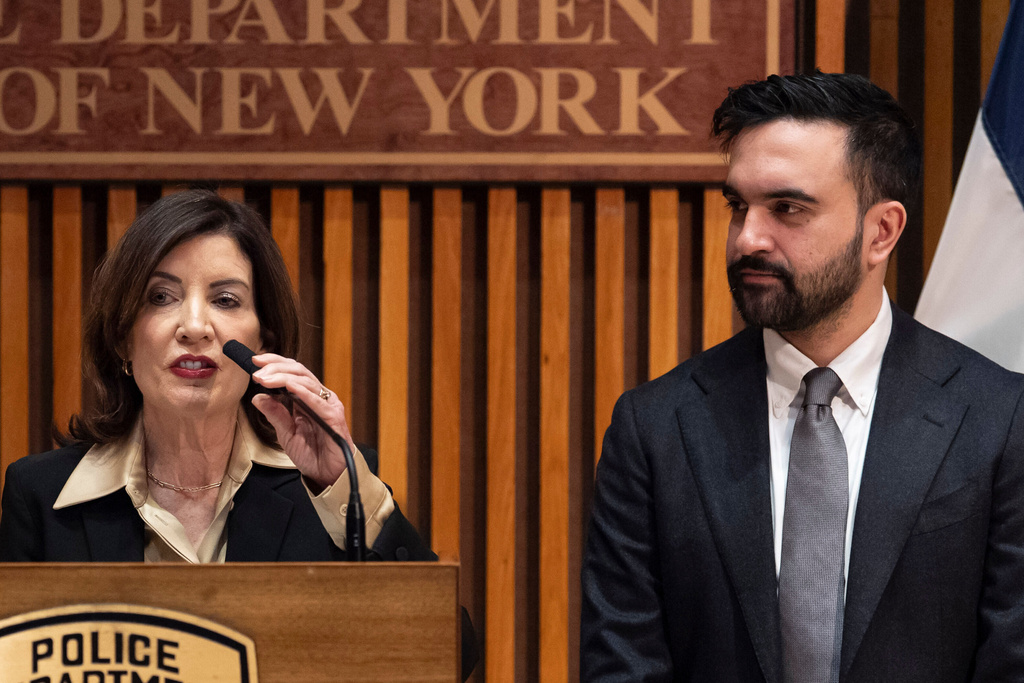 Hochul rolls out policy agenda during State of the State to strengthen top of the ticket for Democrats