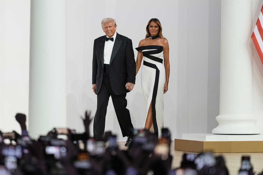 WATCH LIVE: Melania Trump presents inaugural gown at Smithsonian