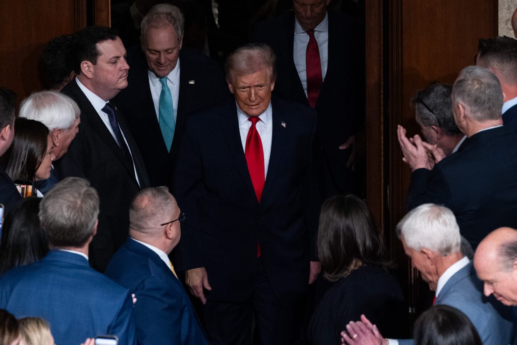 White House report card: The State of the Union doesn’t deliver enough of a Trump bump