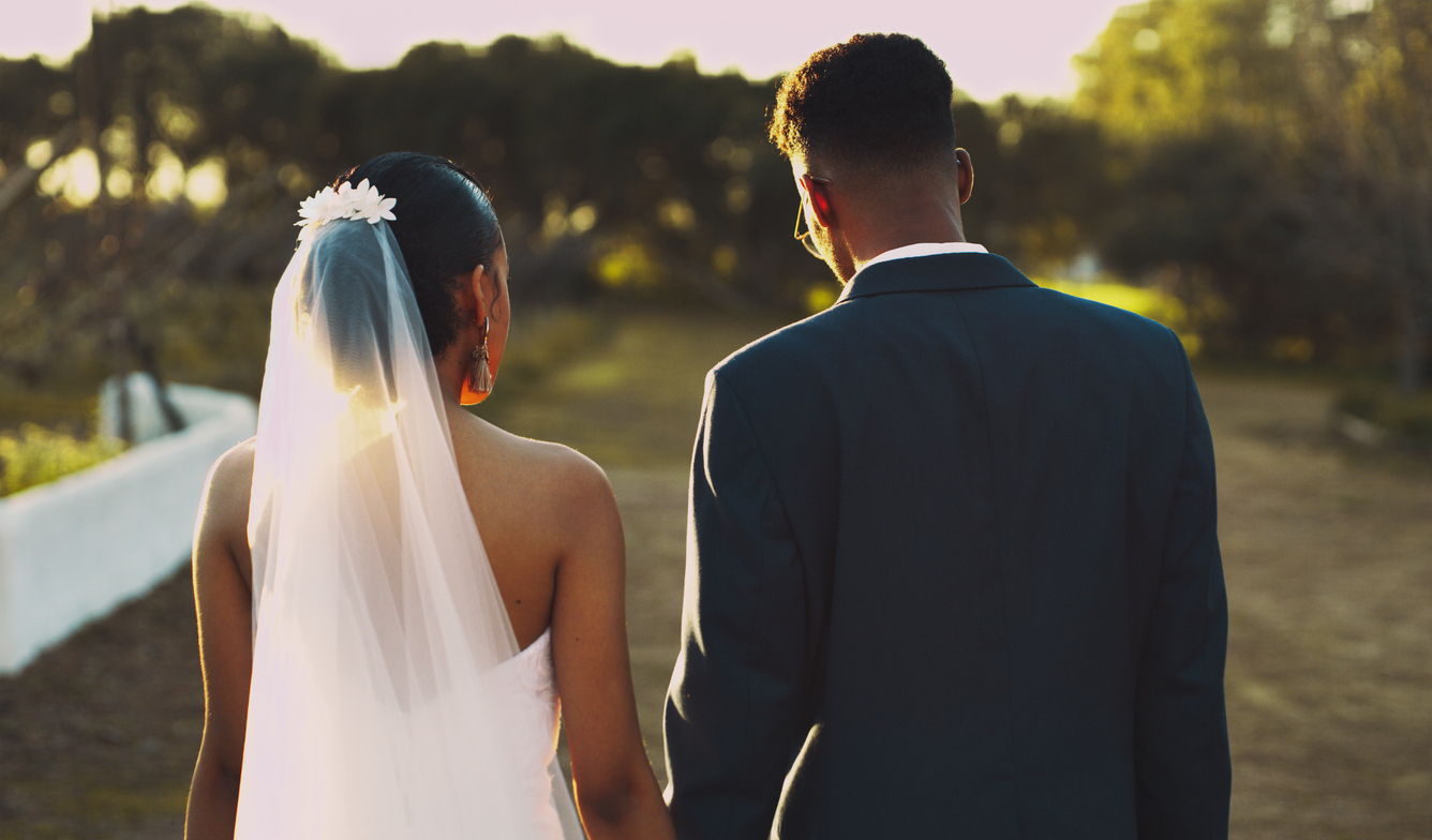 It’s getting harder to walk down the aisle with someone from across the aisle