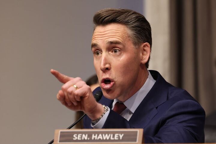 Josh Hawley expresses ‘alarm’ over HHS Title X grants to Planned Parenthood