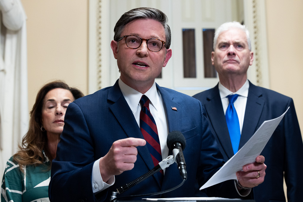 The weekslong FISA battle that ended in an overnight defeat for Mike Johnson