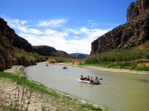 Texas Democrats and Republicans unite to block border wall in Big Bend National Park
