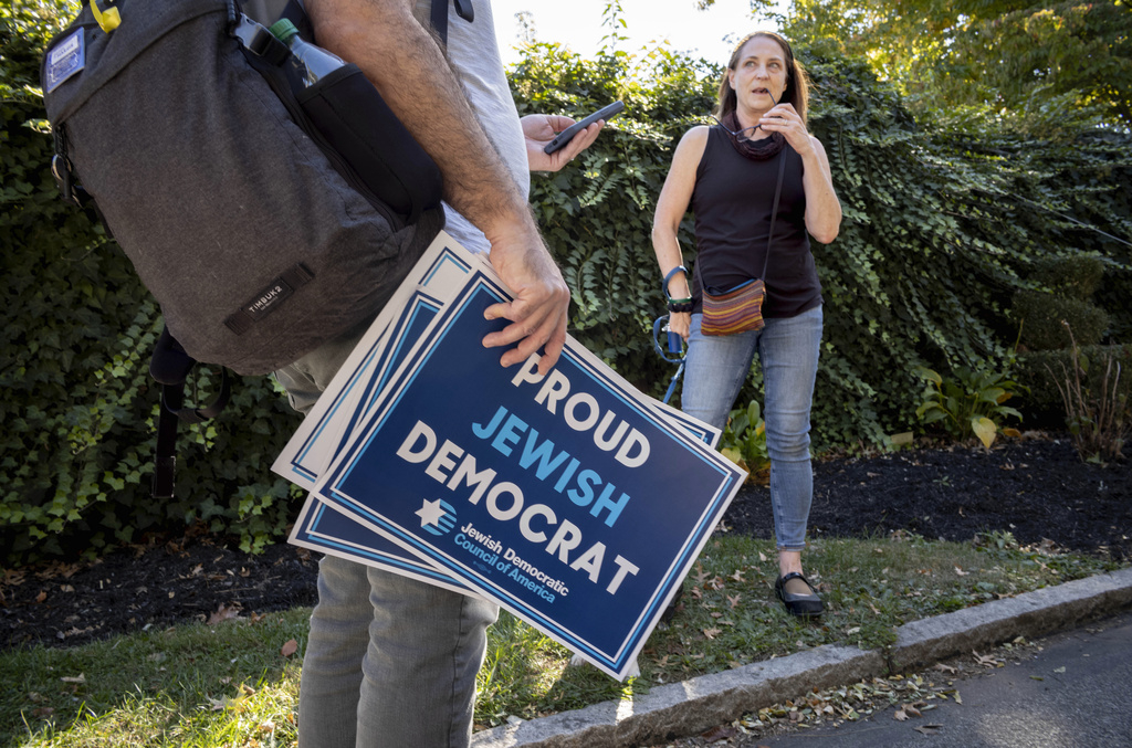 Jewish voters feel ‘politically homeless’ as antisemitism rises on both sides