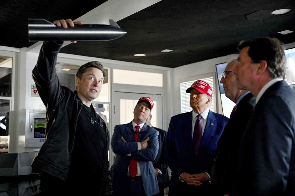 Texas defends SpaceX shutting down public beach for rocket launches