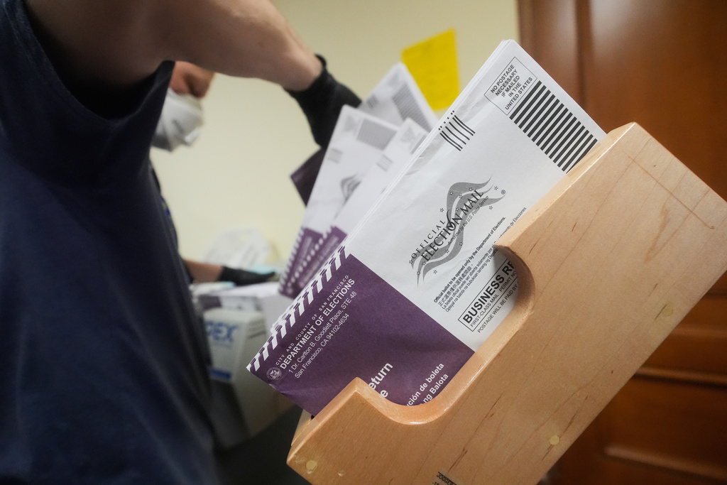 Democrats sue Trump over mail-in ballot executive order