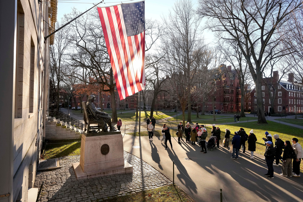 Education Department to require universities to disclose identities of foreign donors