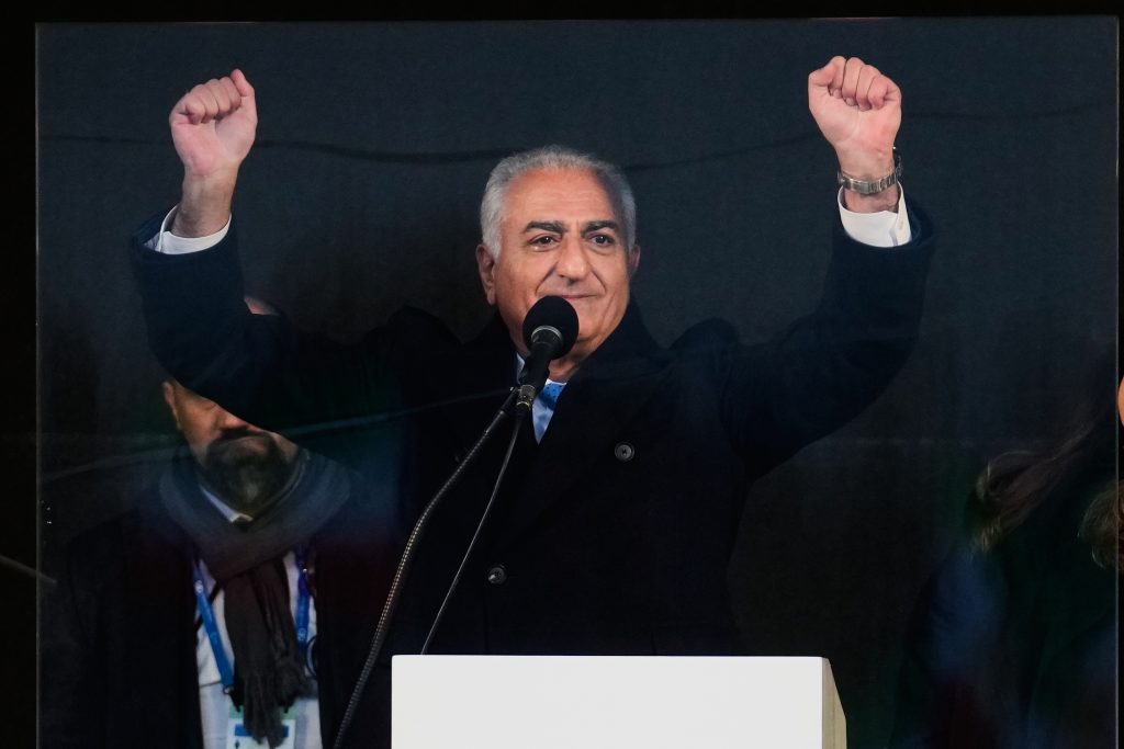 Beware the Reza Pahlavi boosters