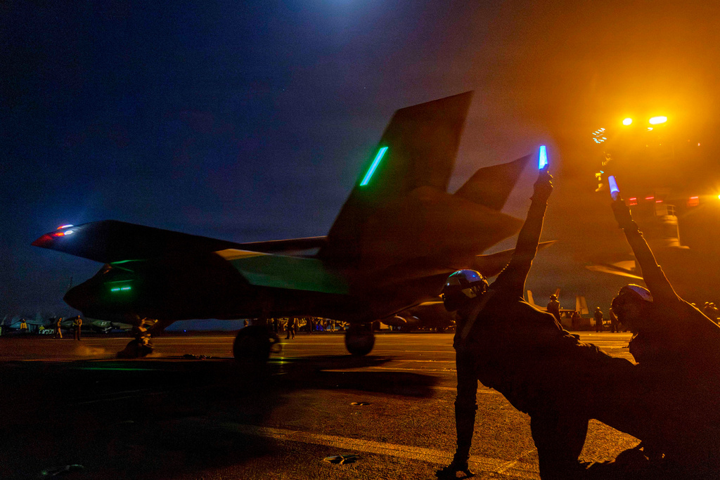 US decimates Iranian base in Strait of Hormuz as IRGC says shipping lane closed