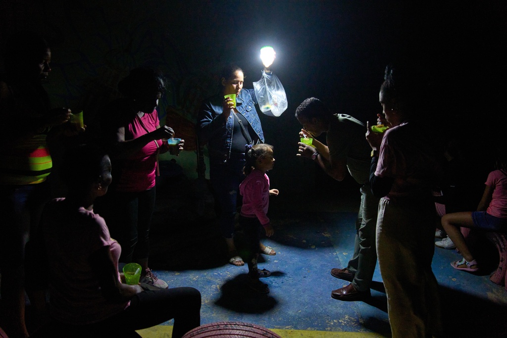 Cuban officials report islandwide blackout amid US oil blockade