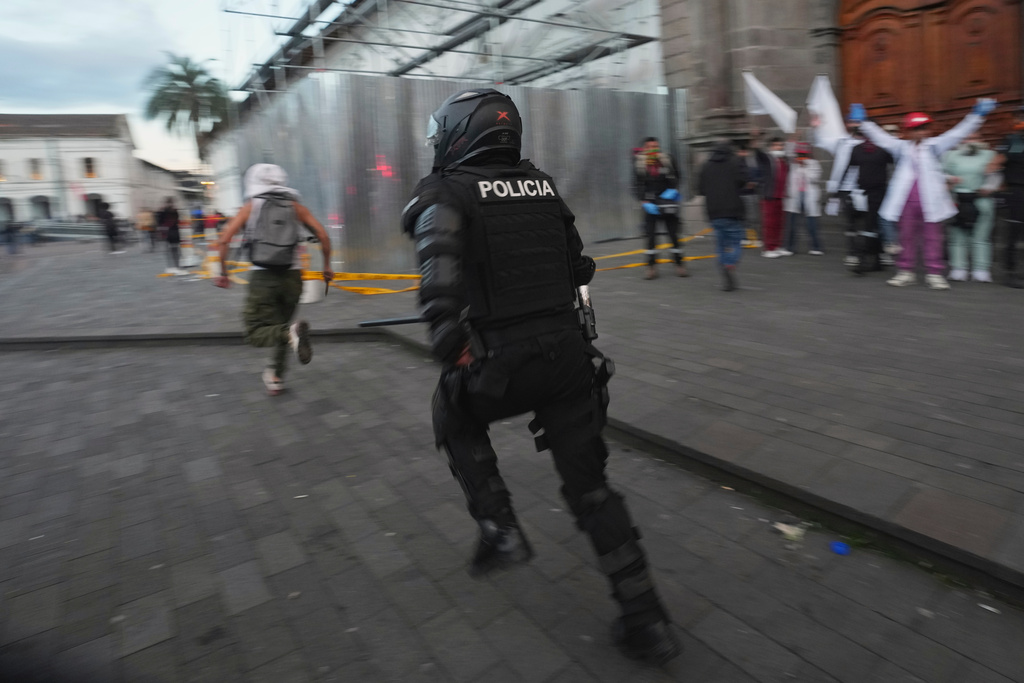 Ecuador-US ‘war’ with drug cartels begins with two-week operation